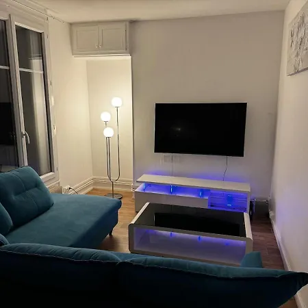 شقة Nice